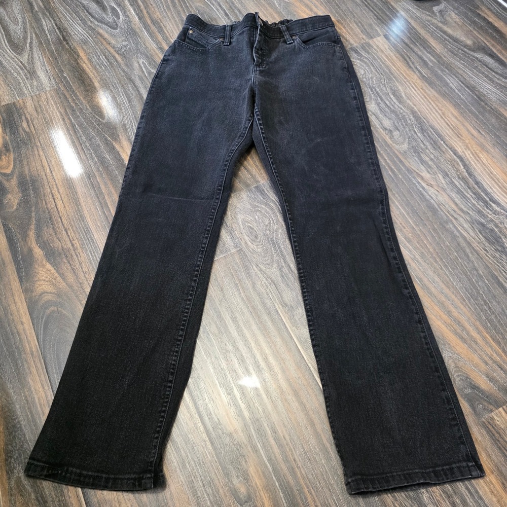 Wrangler Aura Instantly Slimming Black Straight Leg Jeans Womens 11/12 WRQ20BL